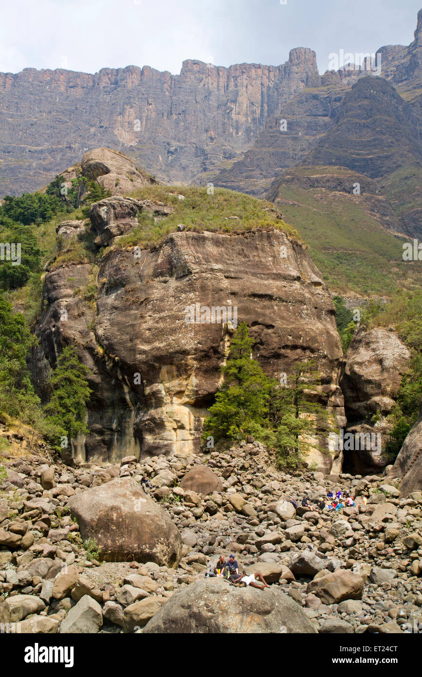 L'Anfiteatro di montagne Drakensberg Foto Stock