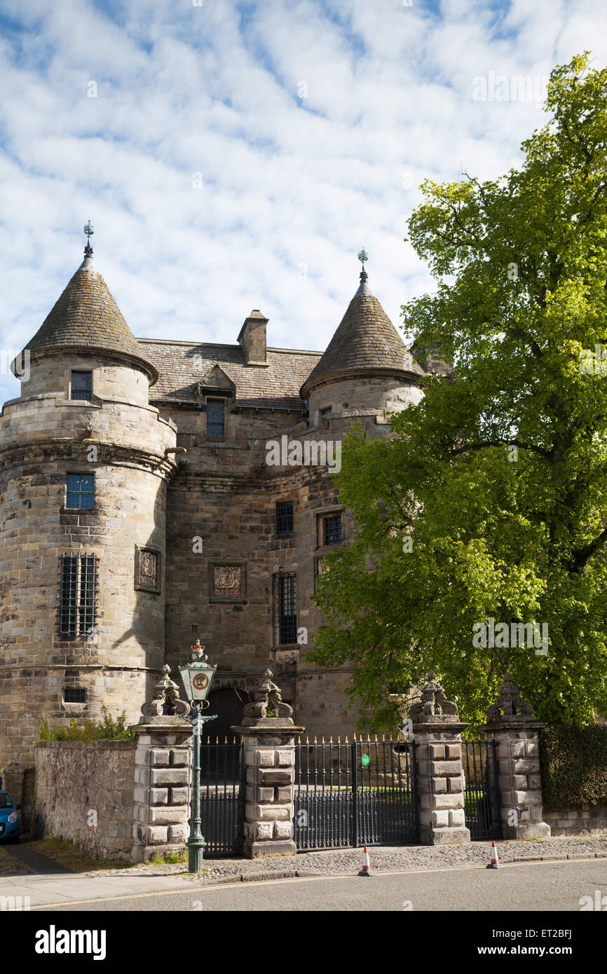 Falkland Palace nel villaggio di Falkland, Regno di Fife Scozia. Foto Stock