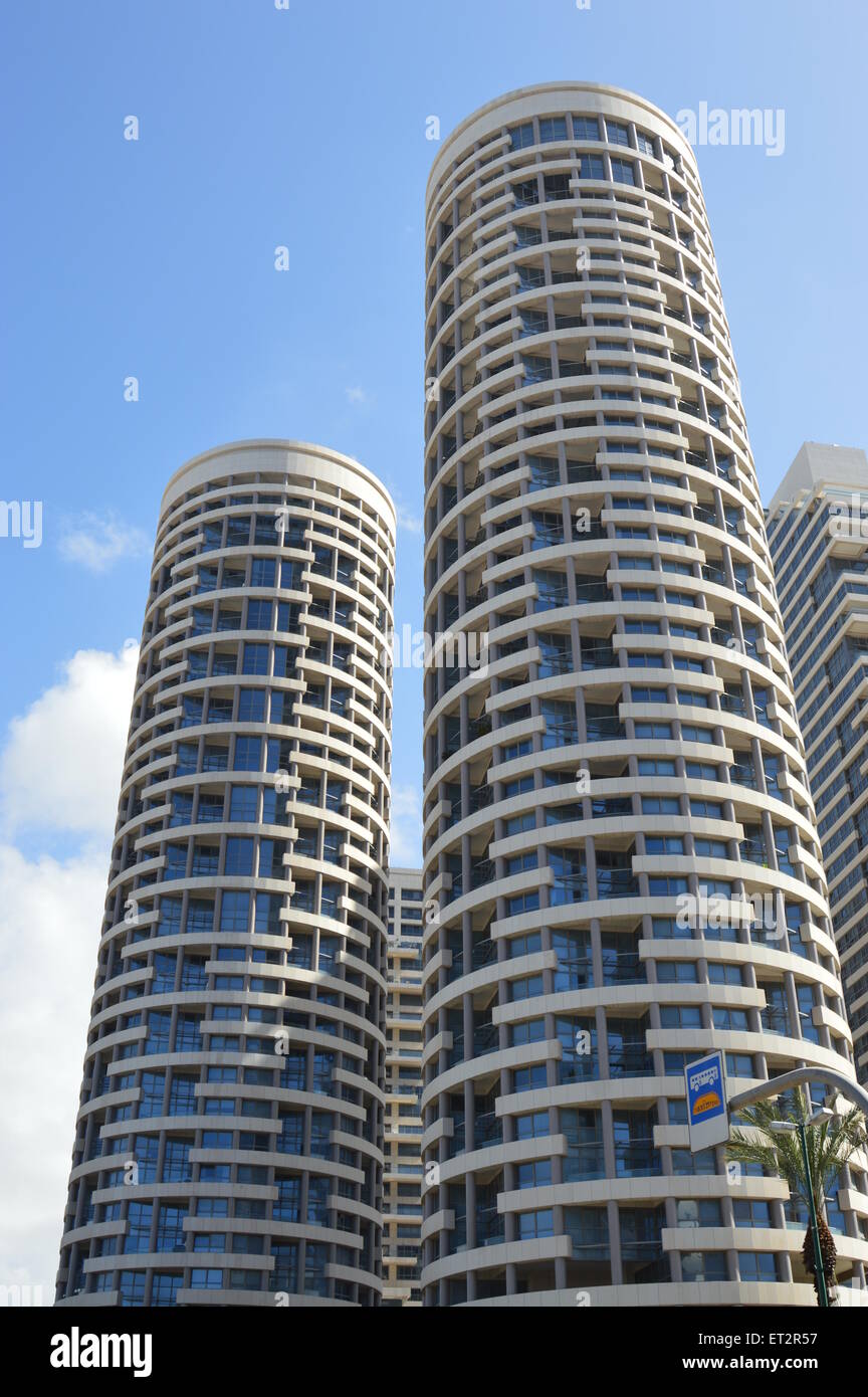 Il lusso moderno alto edificio, Tel Aviv, Israele Foto Stock