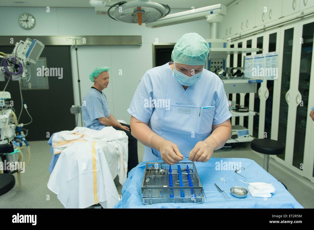 Freiburg im Breisgau, Germania, in sala operatoria Univ.-Clinica di otorinolaringoiatria Foto Stock