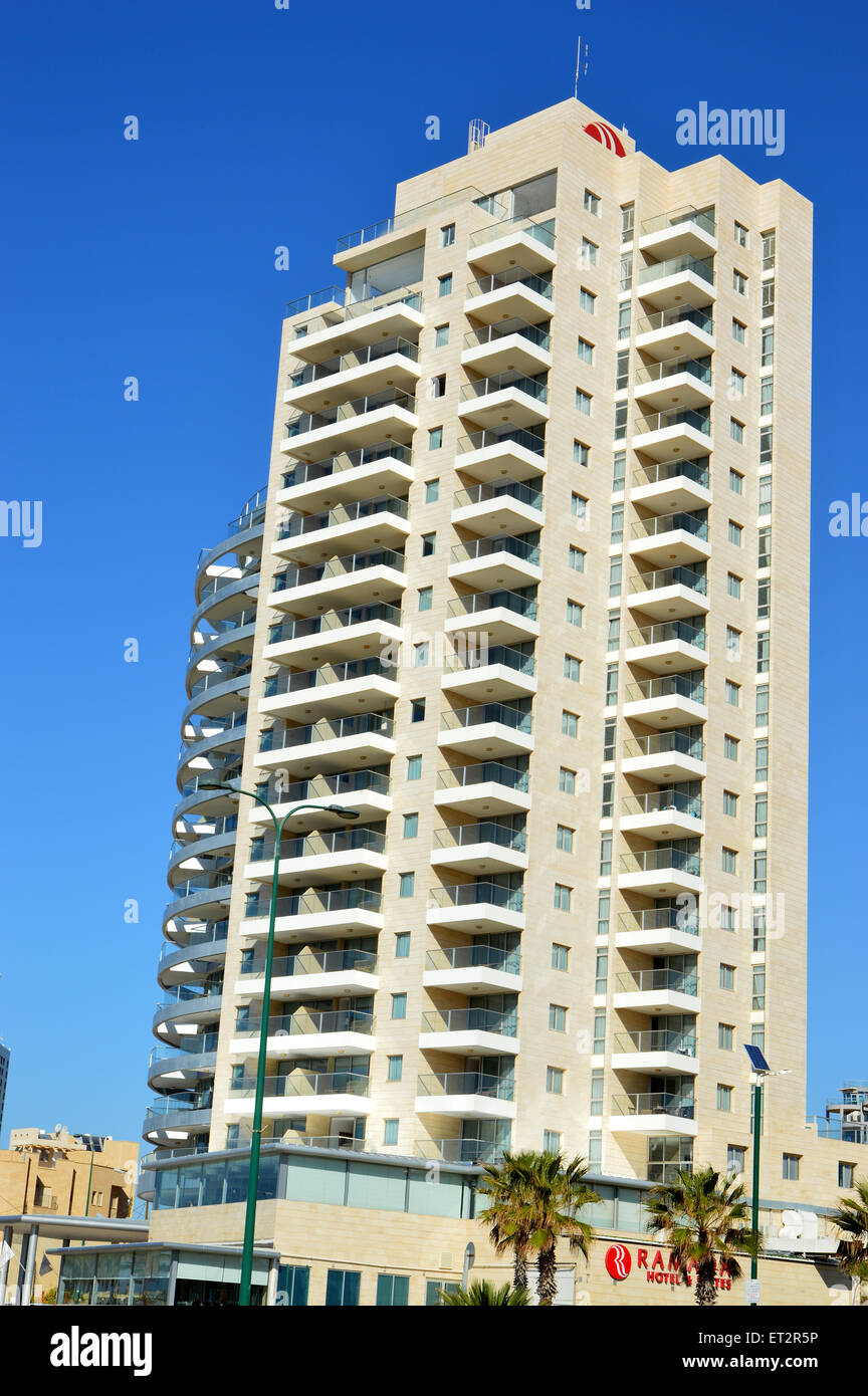 Il lusso moderno alto edificio, Tel Aviv, Israele Foto Stock
