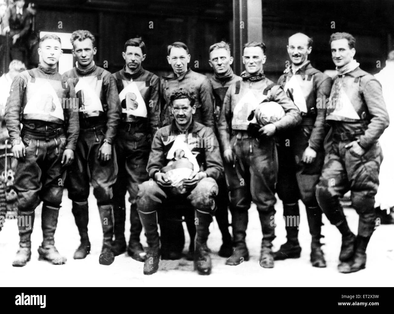 Il Belle Vue Squad della metà degli anni trenta, nella foto dopo il loro quarto consecutivi di lega nazionale a trionfare in 1936. Retro (da sinistra a destra) Bill Cucina, Max Grosskreutz, Oliver Langton, Stanley Dobson, Tommy Prezzo, Joe Abbott, Bob Harrison e Frank Varey, (s Foto Stock