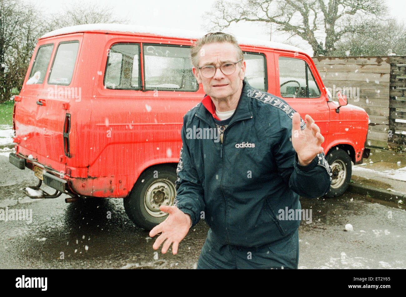 Joe Glynn, presidente di Stockton Judo Club, sta ancora combattendo sul dopo i vandali soggetto ad atti vandalici il club mini bus. Il club, che è al di sopra dei 40 anni può avere per chiudere se Joe non riesce a trovare il denaro per comprare un altro veicolo. Nella foto il 28 marzo 1995. Foto Stock