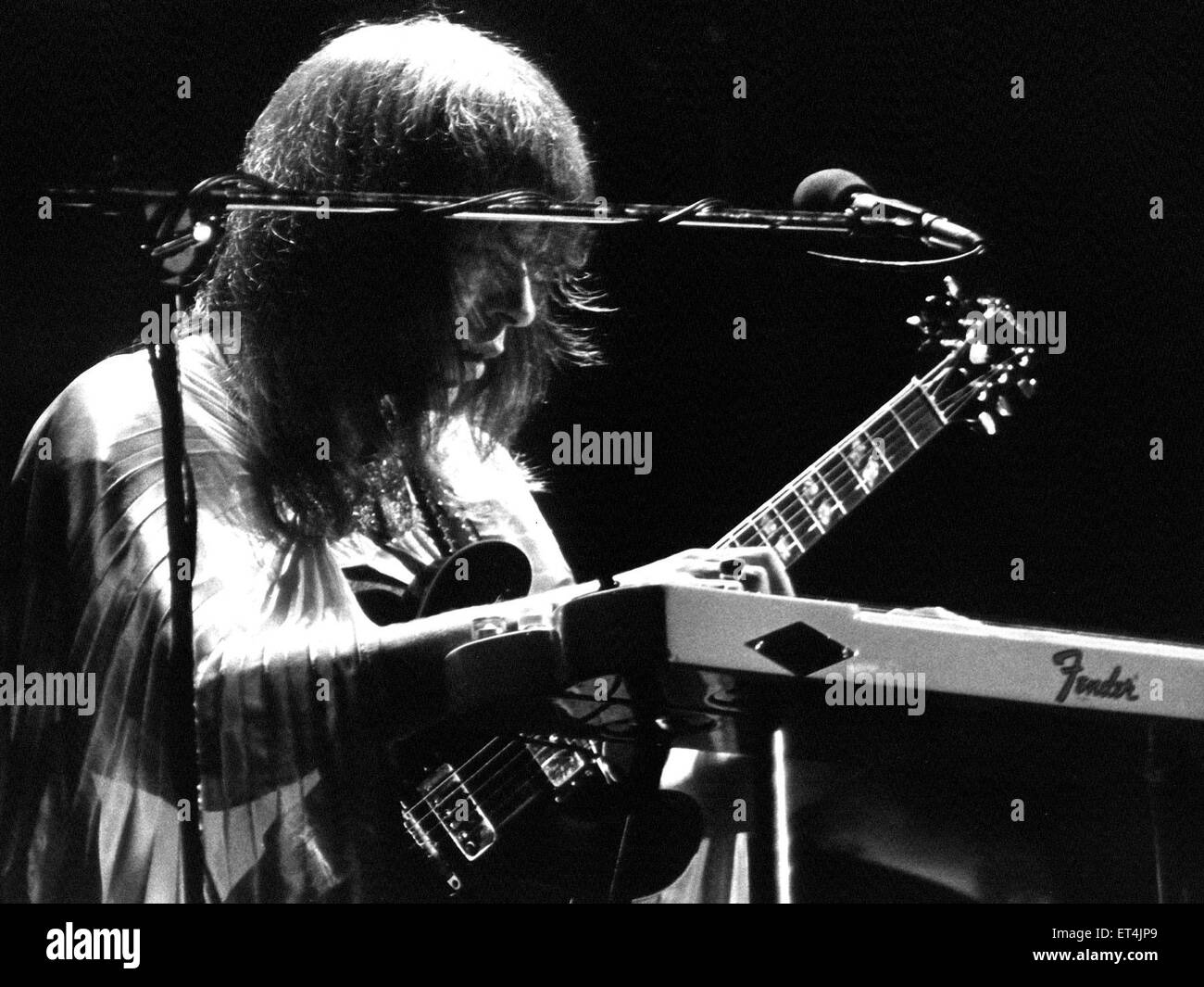 Il chitarrista Steve Howe del classico-progressive rock band sì in concerto al Miami Jai-Alai frontone in Miami Florida, Stati Uniti d'America nel novembre 28th, 1974. Foto Stock