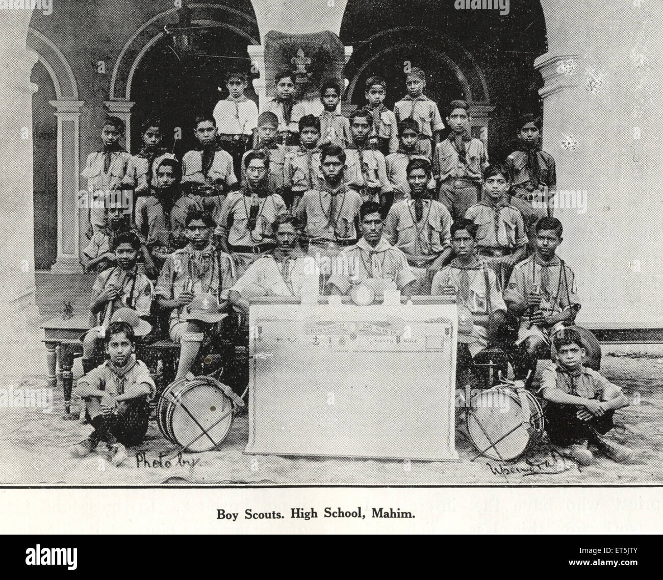 La comunità cattolica Boy Scout di alta scuola ; Mahim ; Mumbai Bombay ; Maharashtra ; India n. MR Foto Stock