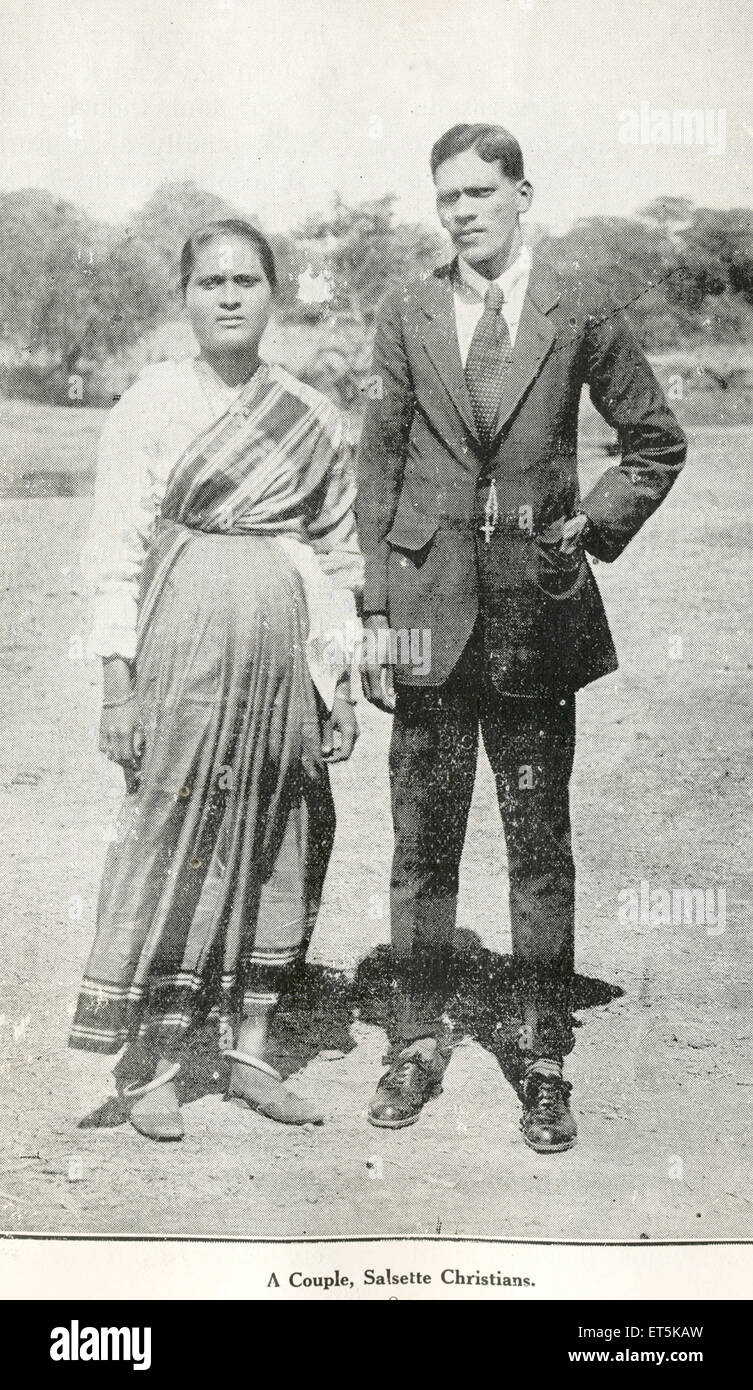 La comunità cattolica giovane ; Salsette cristiani ; India n. MR Foto Stock