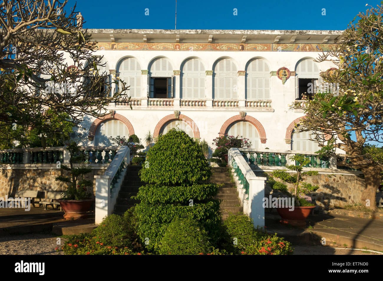White Palace, una volta che il palazzo estivo per il conquistatore francese, oggi museo Vung Tau, Vietnam, Foto Stock