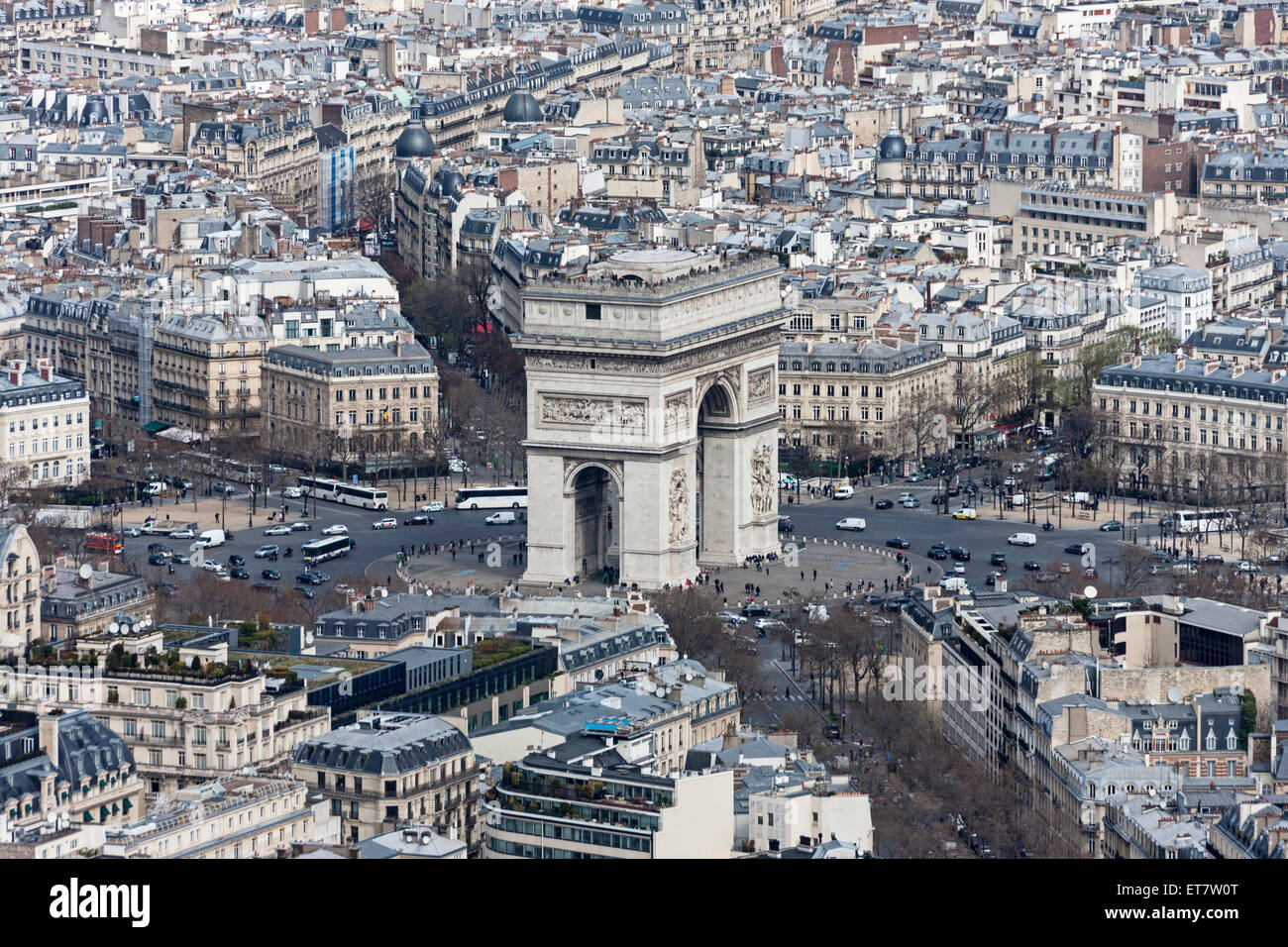 Angolo alto vista dell arco trionfale, Arco di Trionfo, Parigi, Francia Foto Stock