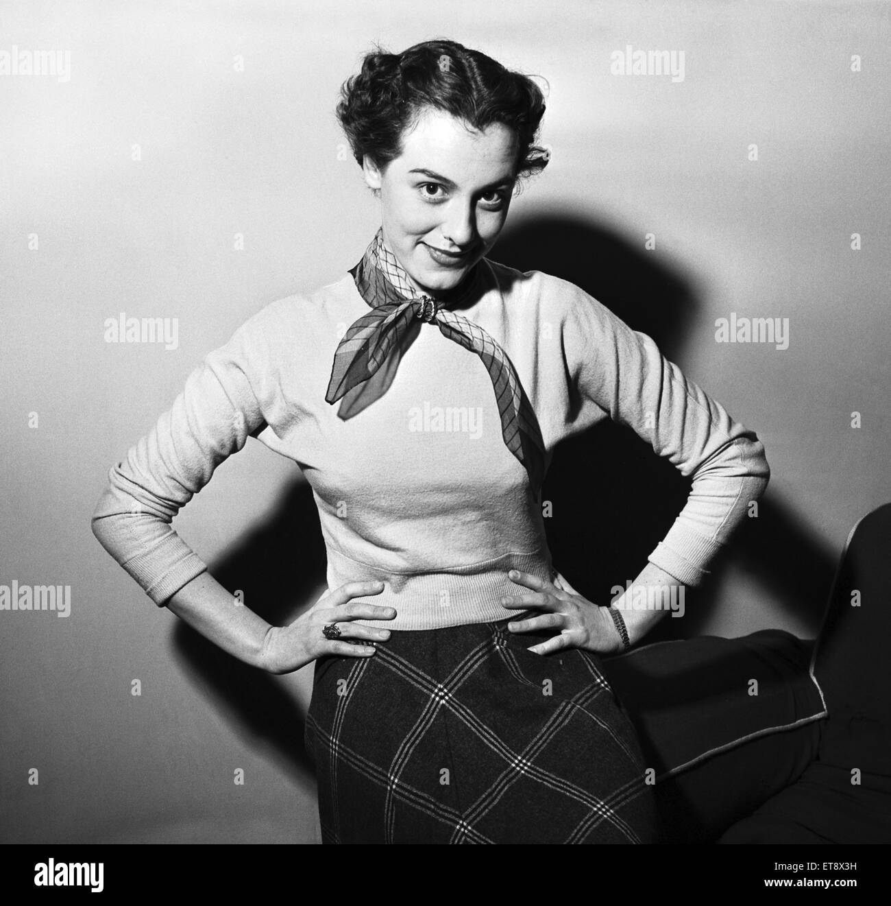 Un ritratto di Anne Rogers, che è nato a Liverpool e è un'attrice inglese, ballerino e cantante. Il 27 dicembre 1953. Foto Stock