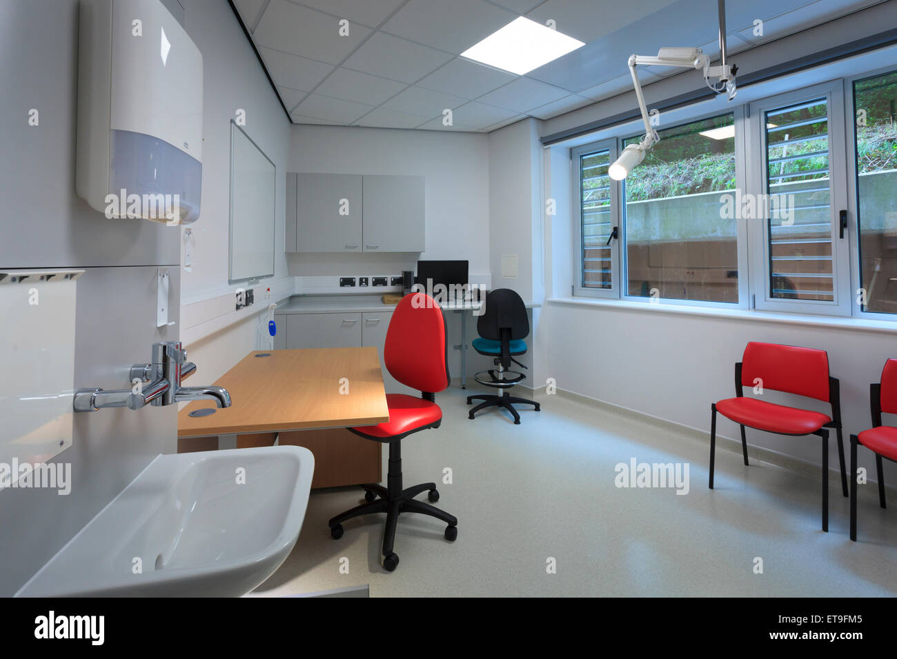 Ospedale sala esame non occupati senza persone Foto Stock