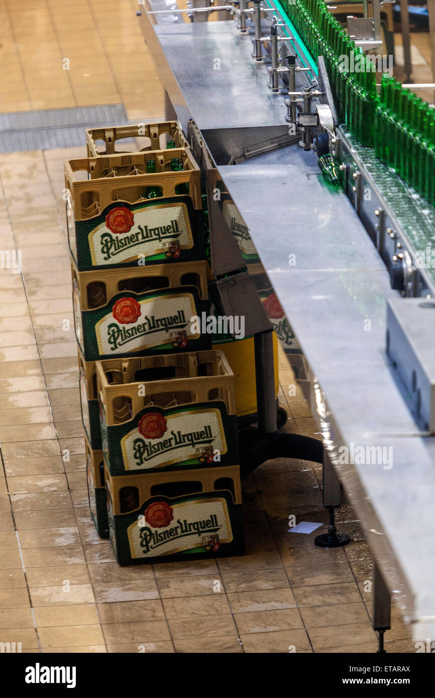 Pilsner Urquell Brewery Repubblica Ceca linea di produzione Pilsen Brewery Foto Stock