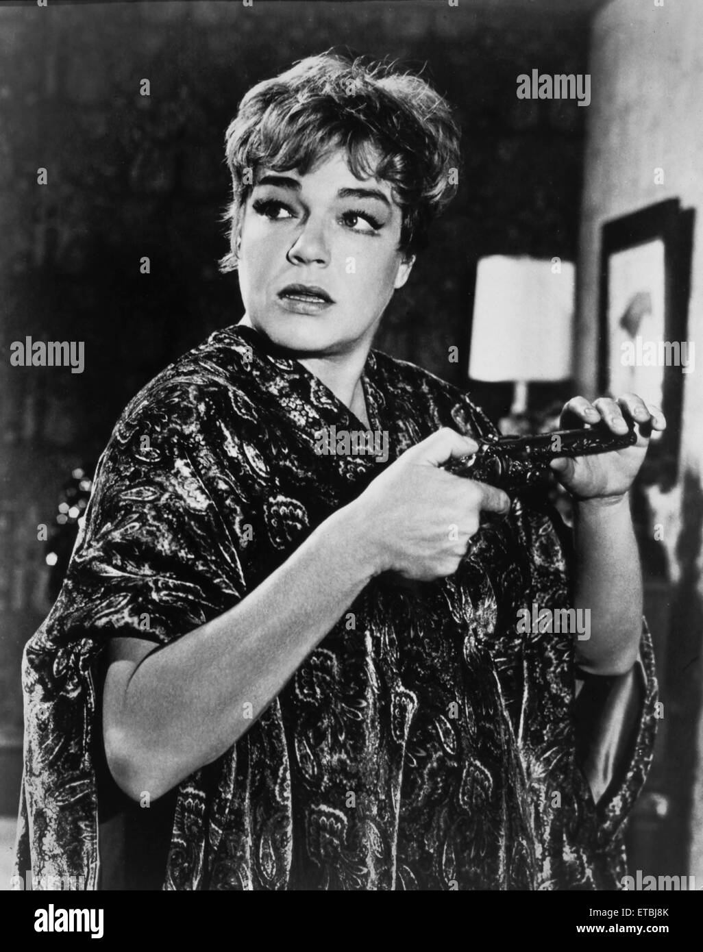 Simone Signoret, sul set del film 'Giochi', 1967 Foto Stock