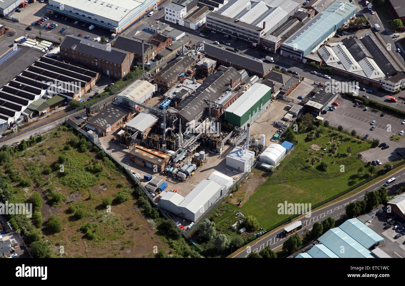 Vista aerea di una fabbrica di prodotti chimici di fabbrica e impianto di produzione di Bashley Road, London NW10, Regno Unito Foto Stock