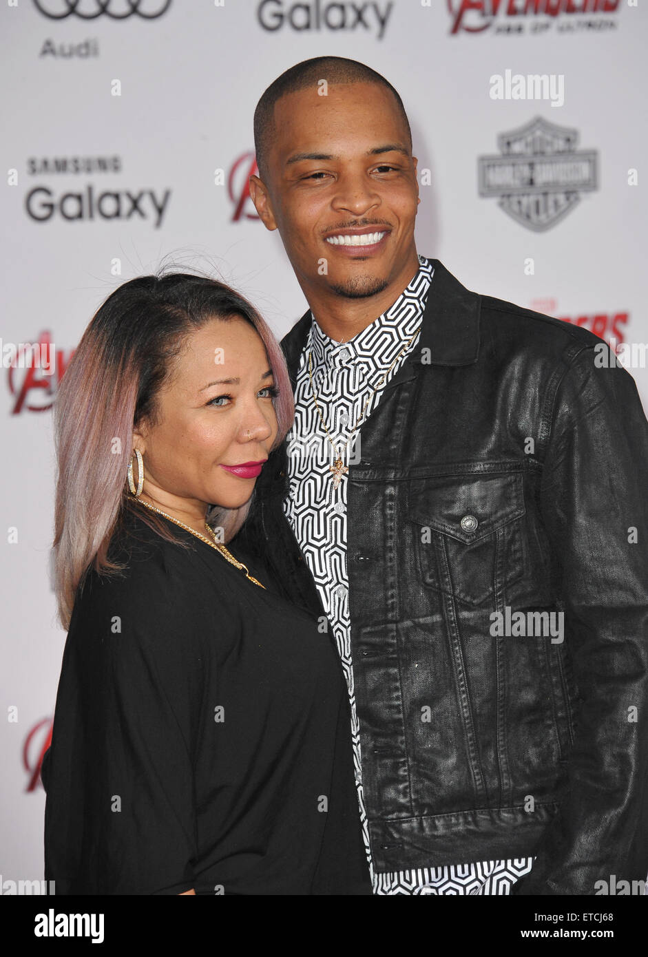LOS ANGELES, CA - 13 Aprile 2015: dell'artista hip-hop T.I. E mia moglie Tameka 'Tiny' Cottle-Harris presso la prima mondiale di "vendicatori: Età di Ultron" presso il Teatro di Dolby, Hollywood. Foto Stock