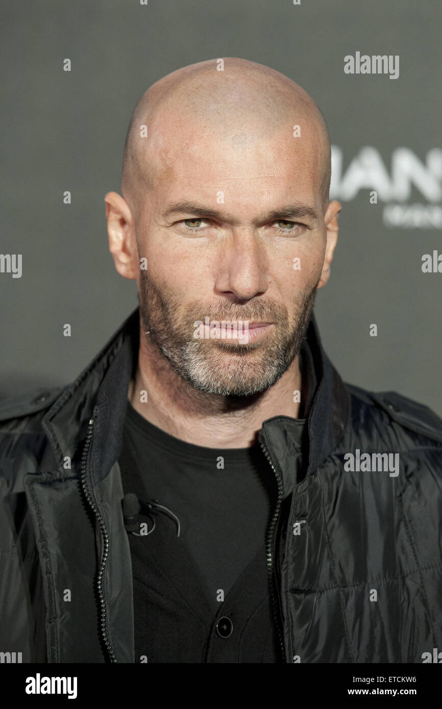 Zinedine Zidane è presentato come il nuovo volto di uomo di Mango in Telecamera Studio dotata di: Zinedine Zidane dove: Madrid, Spagna Quando: 19 Gen 2015 Credit: Oscar Gonzalez/WENN.com Foto Stock