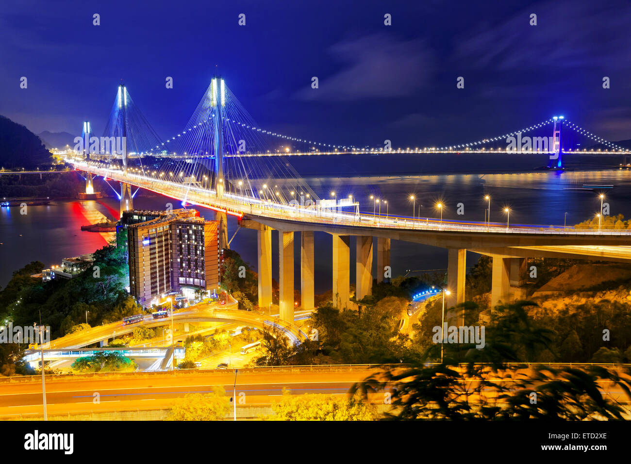 Ting Kau bridge di notte, Hong Kong landmark Foto Stock