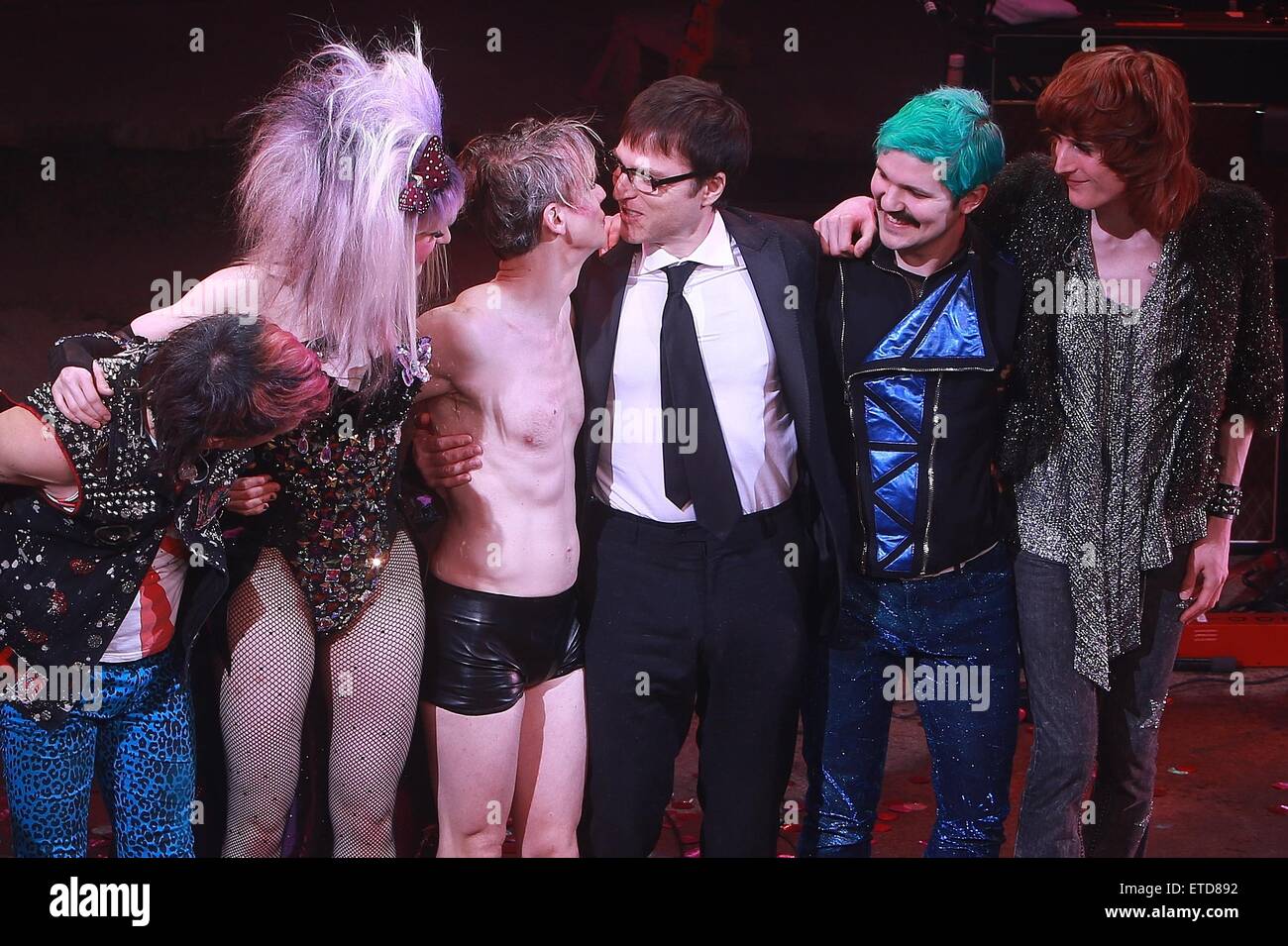 Edvige e il pollice arrabbiato accoglie John Cameron Mitchell, al Belasco Theatre - Curtain Call. Dotato di: Peter Yanowitz, Lena Hall, John Cameron Mitchell, Stephen Trask, Matt Duncan, Justin Craig dove: New York New York, Stati Uniti quando: 21 Gen 2015 Credit: Giuseppe Marzullo/WENN.com Foto Stock