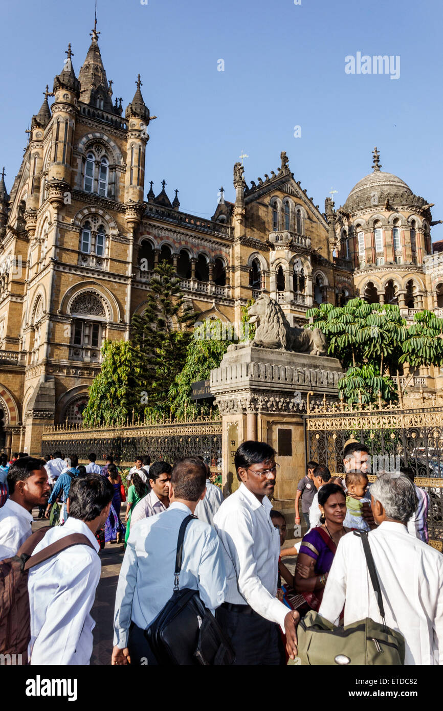 Mumbai India, Indian Asian, Fort Mumbai, Chhatrapati Shivaji Central Railways Station Terminus Area, Victorian Italianate Gothic Revival Architecture, trad Foto Stock