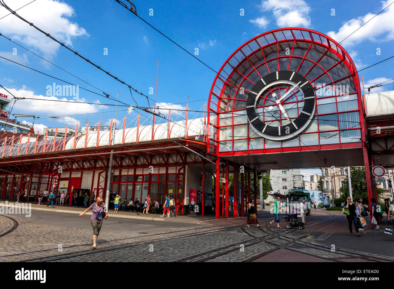 Liberec, Nord cittadina boema, tram e dalla stazione degli autobus, Repubblica Ceca Foto Stock