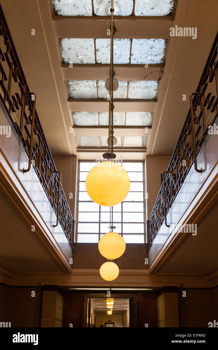 Art Deco atrium in Hornsey Town Hall di Londra, Regno Unito Foto Stock