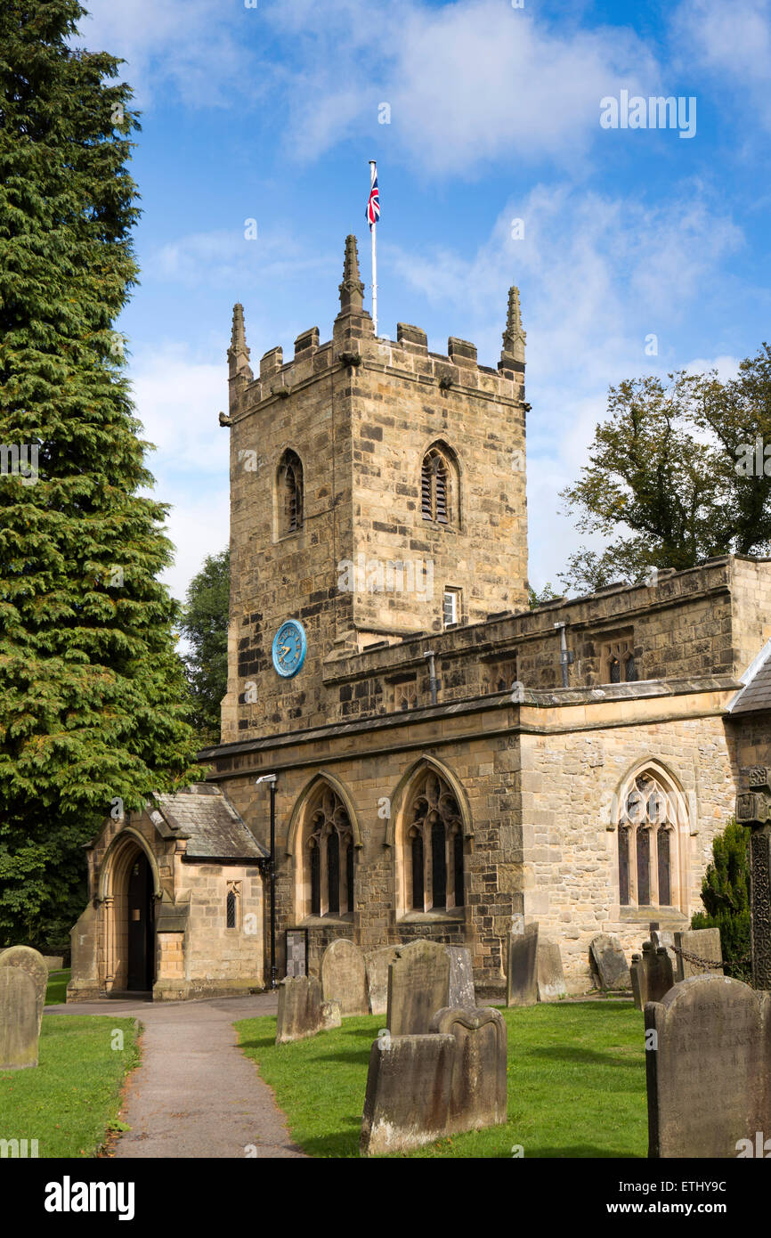 Regno Unito, Inghilterra, Derbyshire, Eyam, Chiesa parrocchiale di St Lawrence Foto Stock