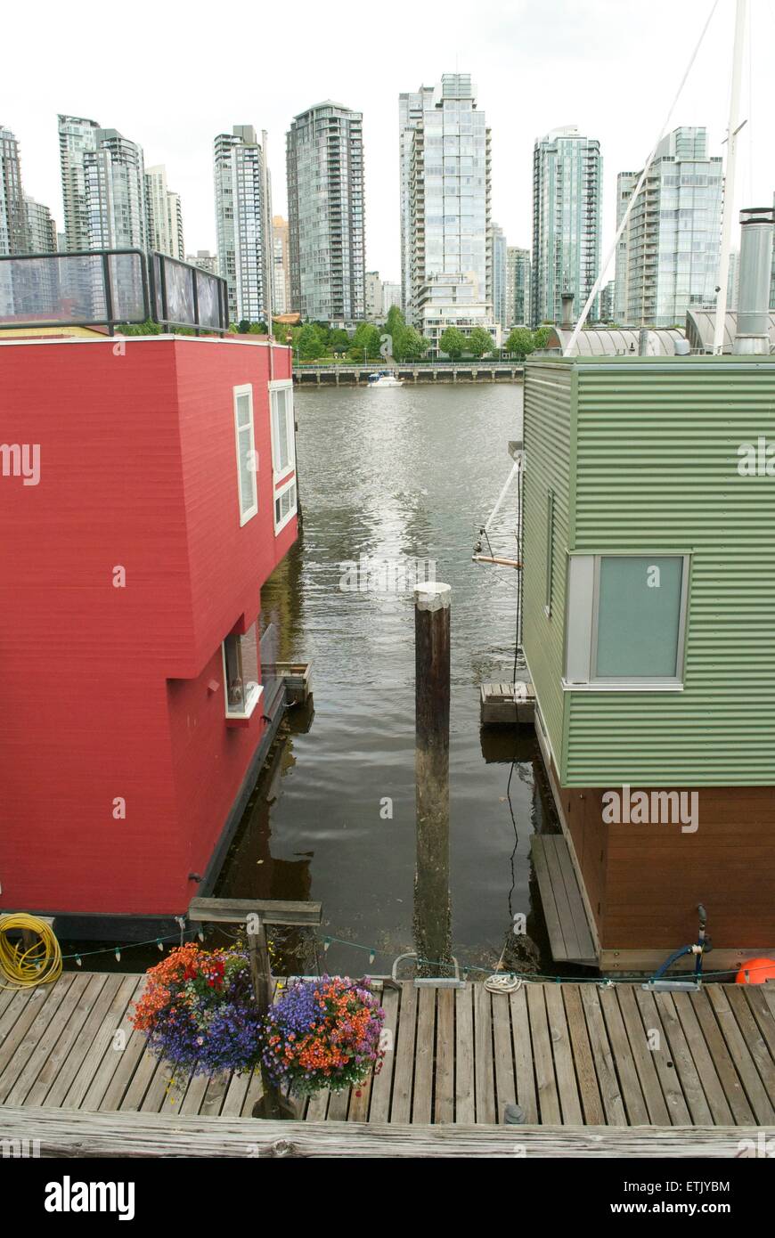 Vancouver Granville Island case galleggianti Foto Stock