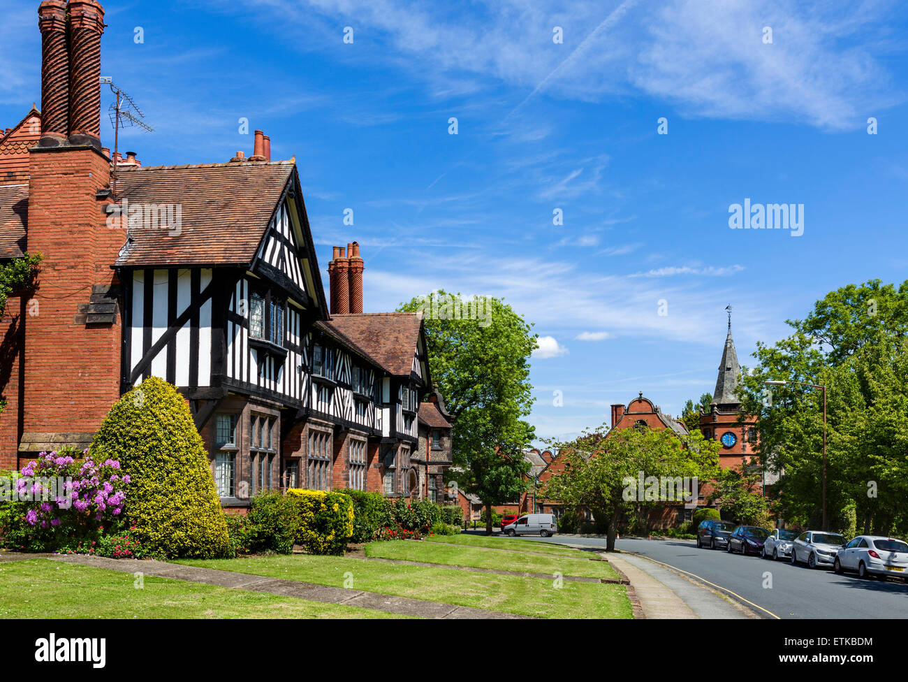Case sul Park Road nel modello del villaggio di Port Sunlight, Wirral Peninsula, Merseyside England, Regno Unito Foto Stock