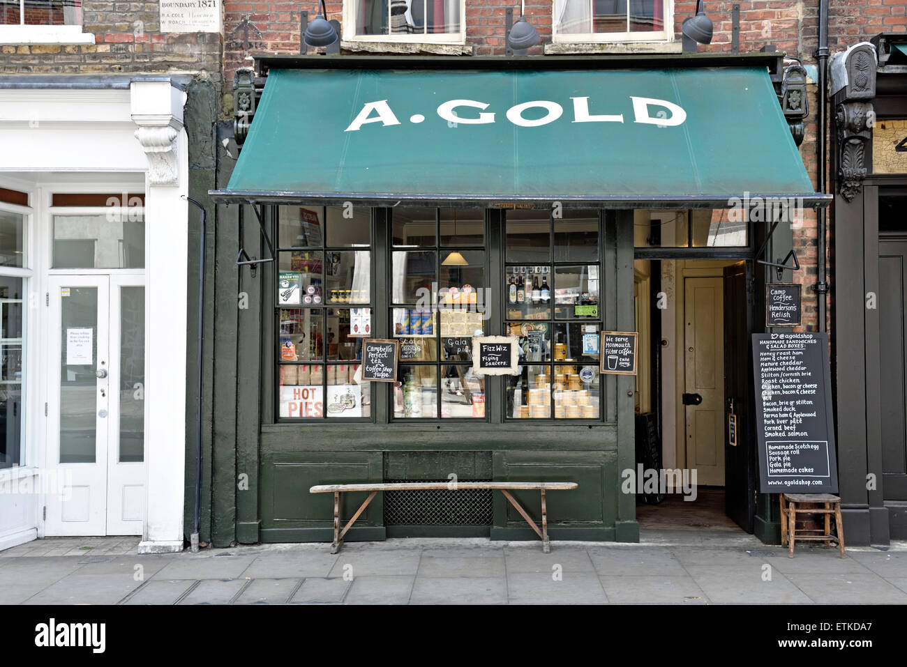 A. Gold negozio tradizionale anteriore, Spitalfields London Borough of Tower Hamlets, England, Regno Unito Regno Unito Foto Stock