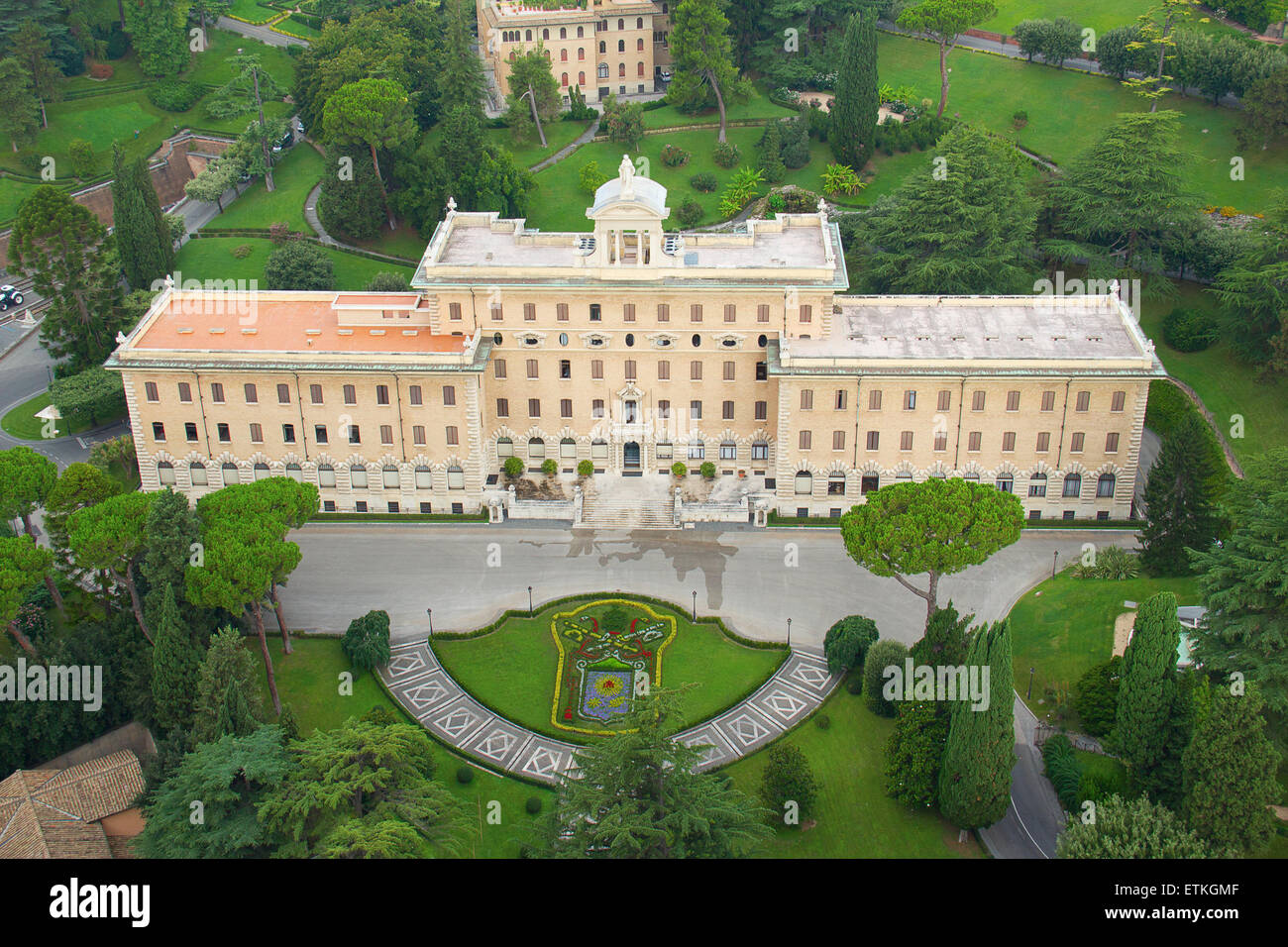 Statue simbolo papale immagini e fotografie stock ad alta risoluzione