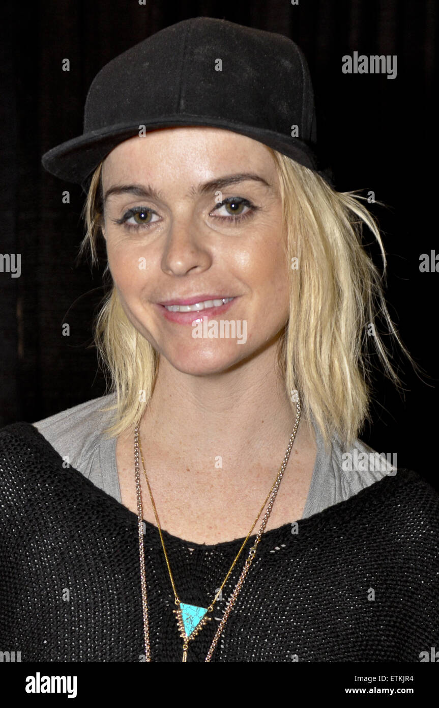 Procedura guidata di fumetto mondiale con presenta Fan Fest Chicago 2015 a Donald E. Stephens Convention Center offre: Taryn Manning dove: Rosemont, Illinois, Stati Uniti quando: 08 Mar 2015 Credit: C.M. Wiggins/WENN.com Foto Stock