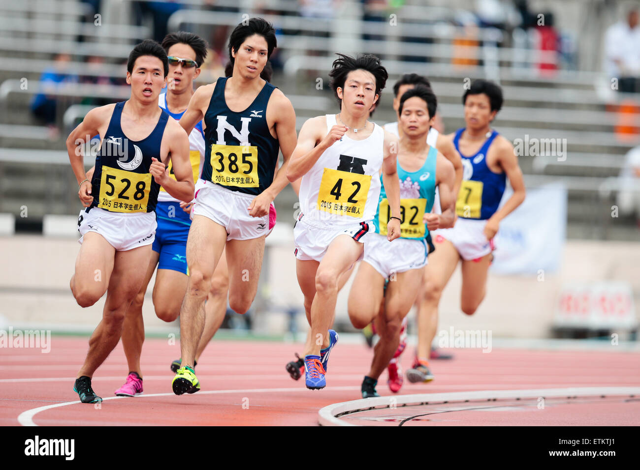 Shonan BMW Stadium Hiratsuka, Kanagawa, Giappone. 14 Giugno, 2015. (L a R) Motoi Nabeshima (), Takuya Fukunaga (), Naoto Tajima (), 14 giugno 2015 - Atletica leggera : 2015 Giappone Università Campionato di atletica, Uomini 800m a Shonan BMW Stadium Hiratsuka, Kanagawa, Giappone. © AFLO SPORT/Alamy Live News Foto Stock