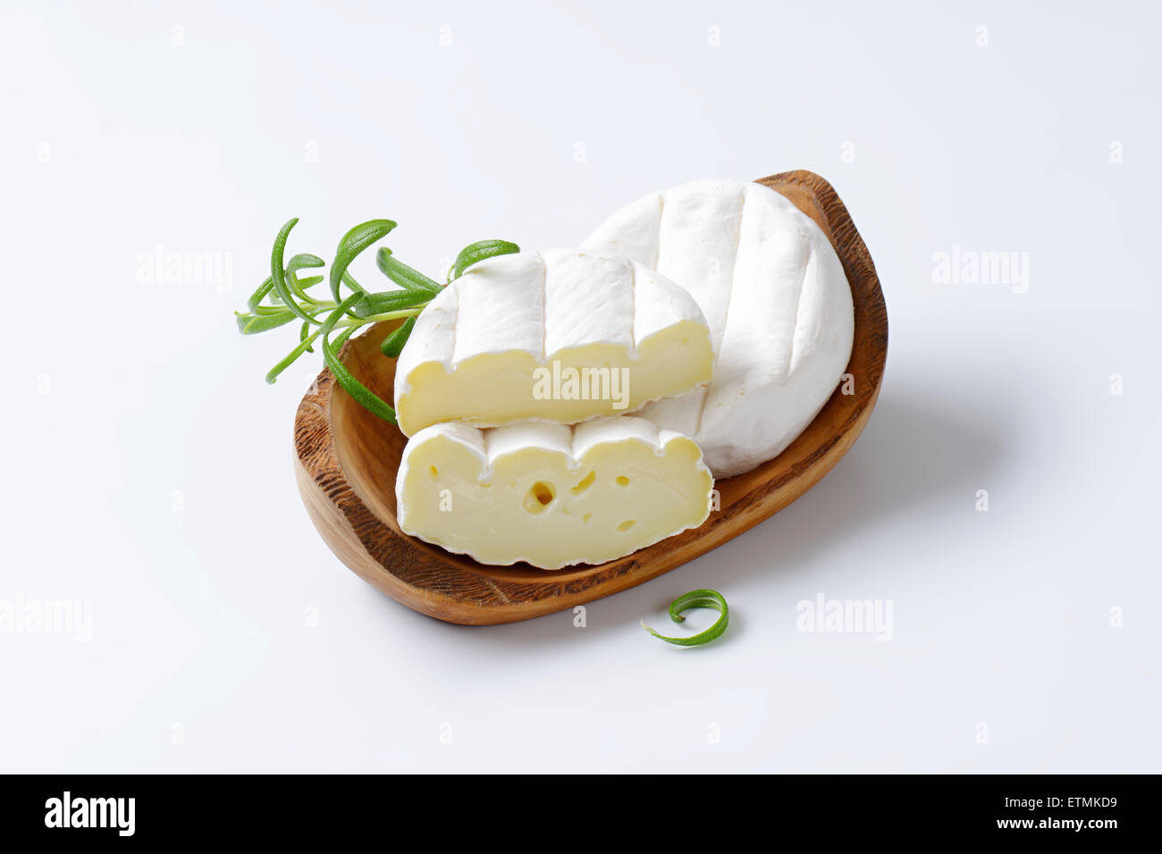 Morbido il formaggio cremoso con buccia di colore bianco Foto Stock