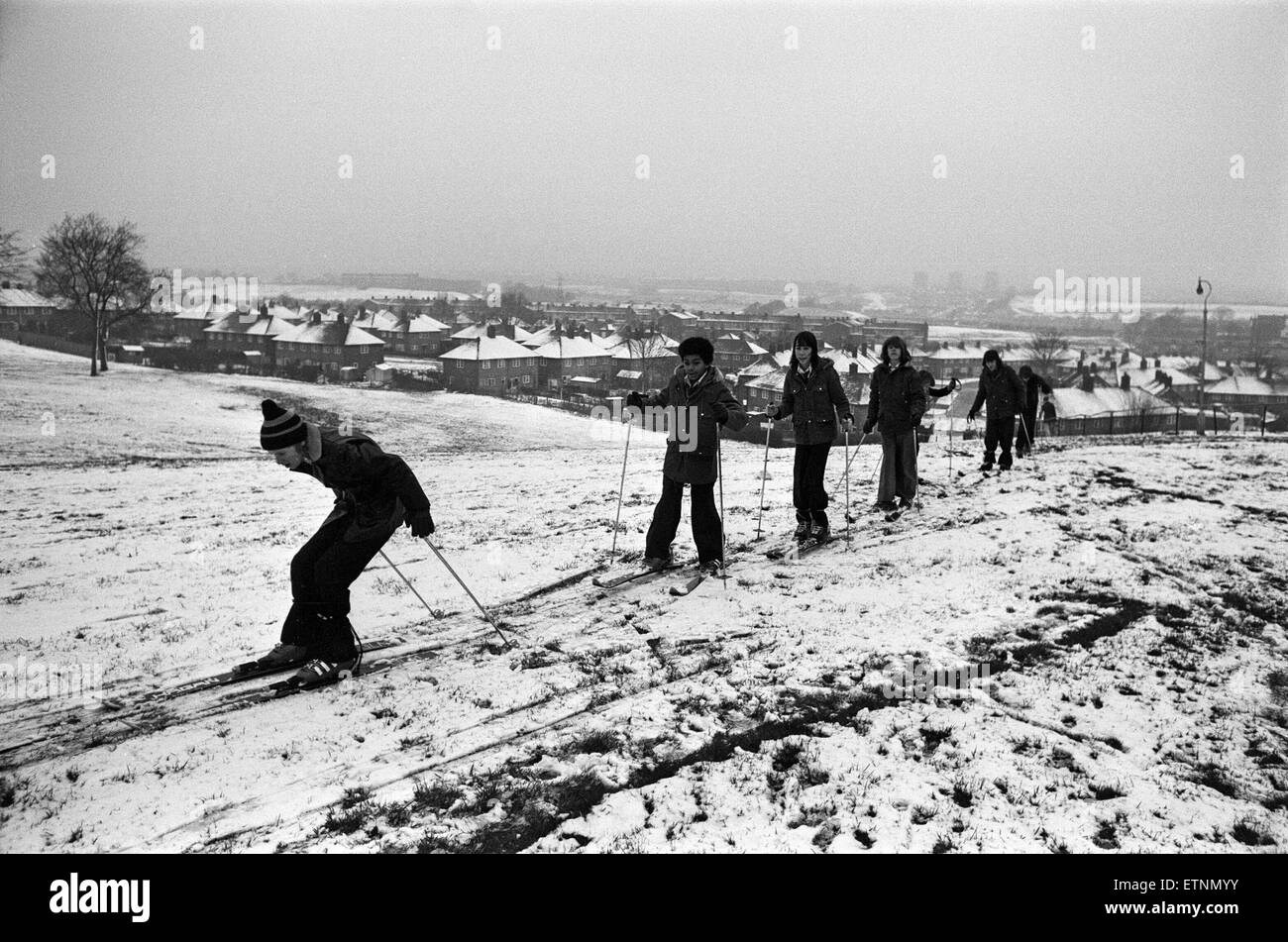 Strada Ilmington gli alunni delle scuole di sci. 4° febbraio 1976. Foto Stock
