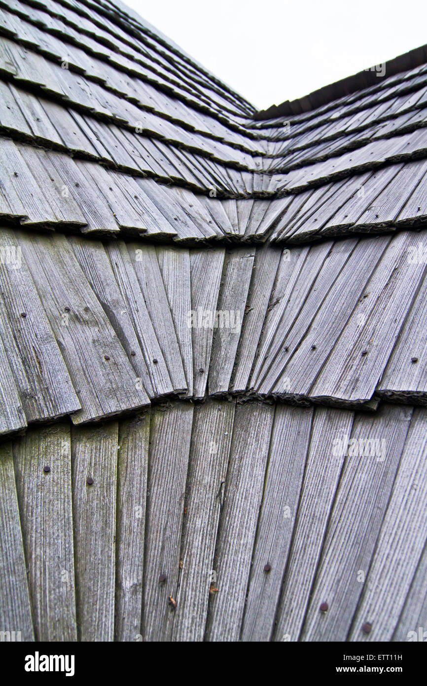 Tetto di legno di tegole all'aperto museo Modra, Repubblica Ceca Foto Stock