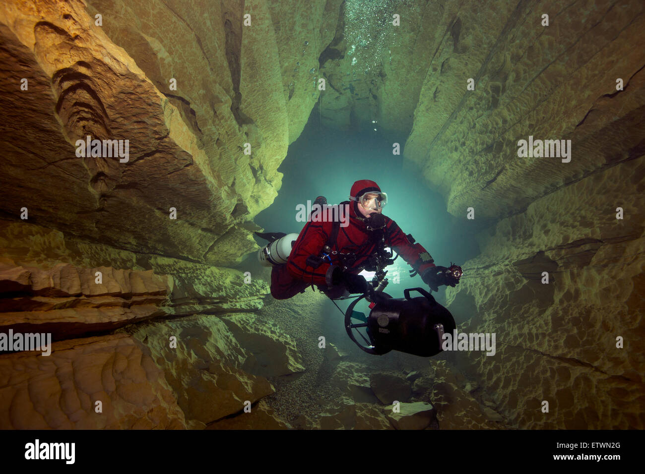 Francia, Lot, grotta subacqueo in emersione du Ressel Foto Stock