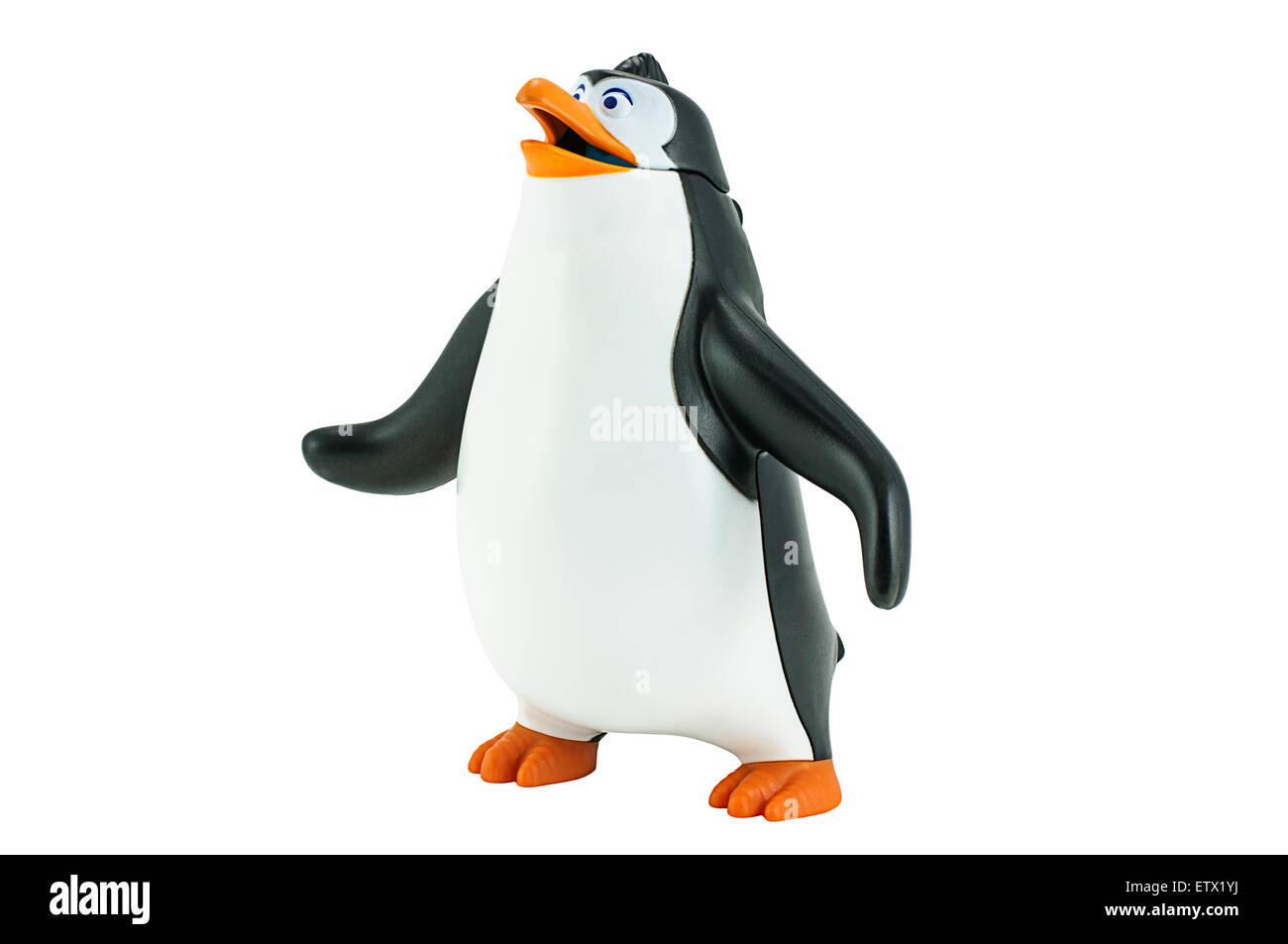 Bangkok, Tailandia - 24 Febbraio 2015: Rico penguin personaggio giocattolo formano i pinguini del Madagascar film di animazione. Foto Stock