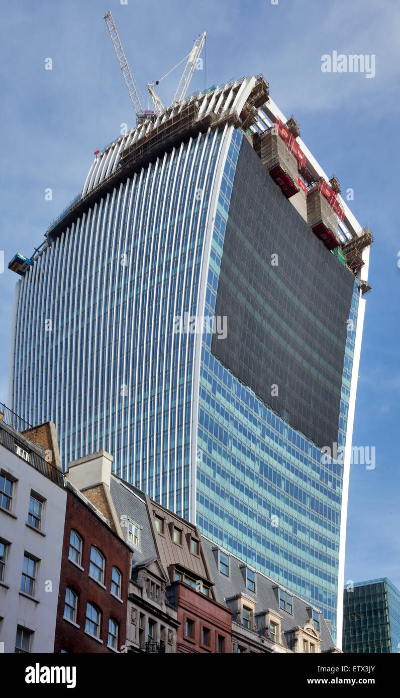Lo schermo parasole su 20 Fenchurch Street (Walkie talkie Edificio) London Foto Stock