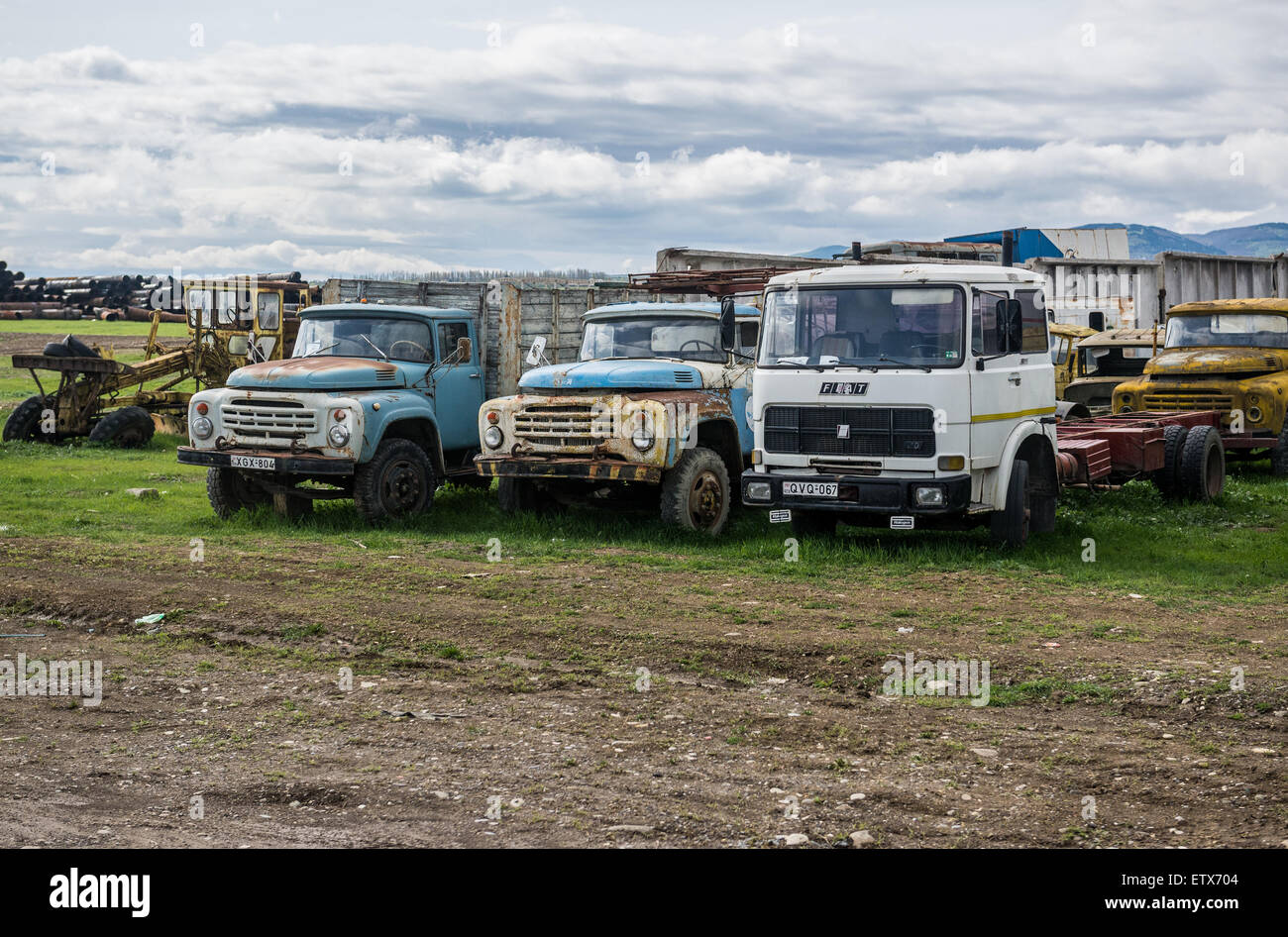 Vecchio ZIL-133 carrelli in Georgia Foto Stock