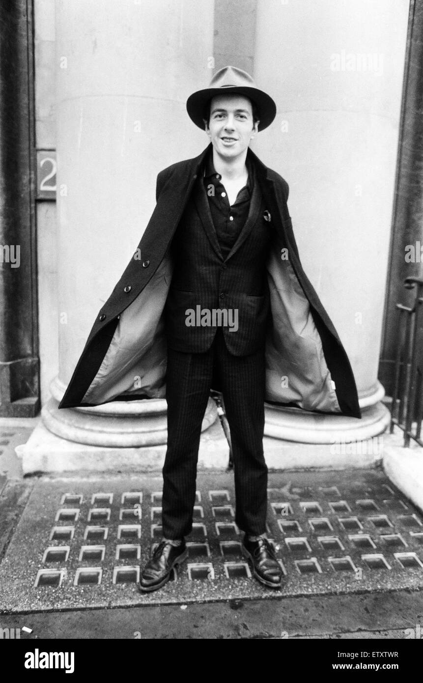 Joe Strummer, cantante di inglese punk rock band lo scontro. 16 gennaio 1981. Foto Stock