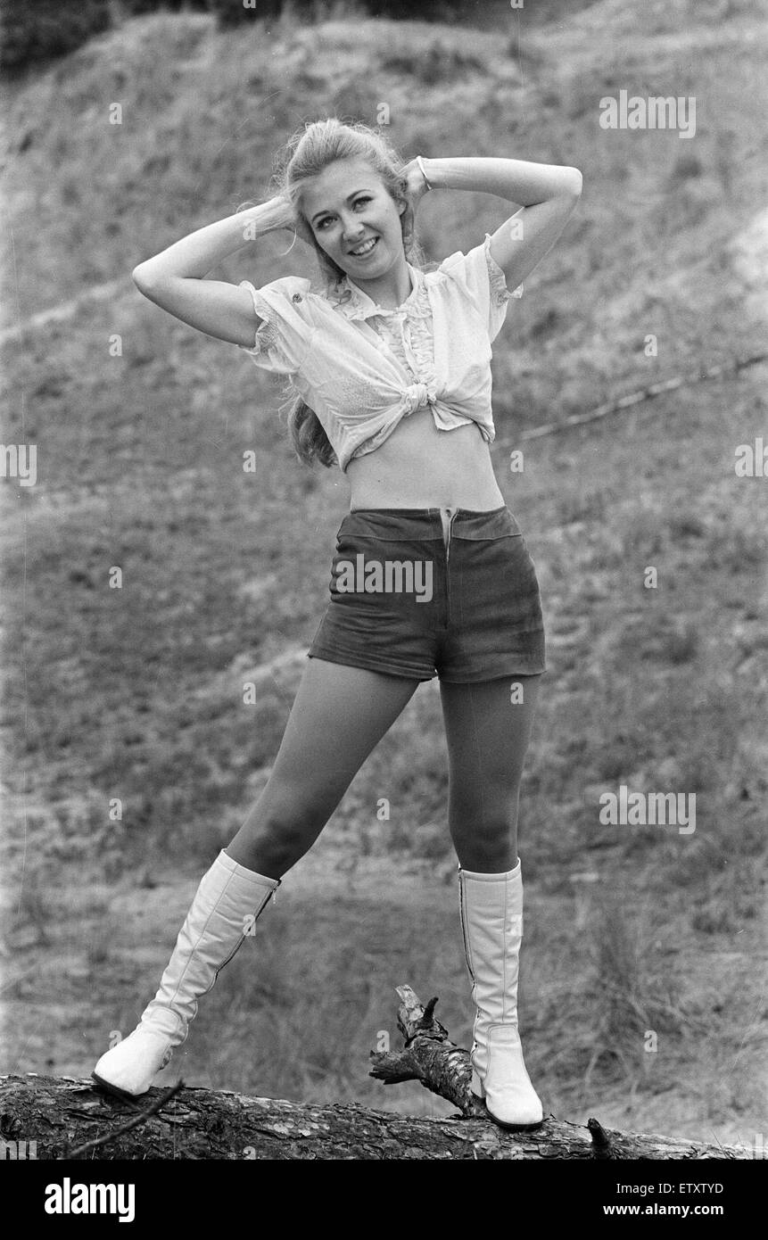 Jane Bell, modello di età compresa tra 22 anni, da Liverpool, 21 maggio 1971. Foto Stock