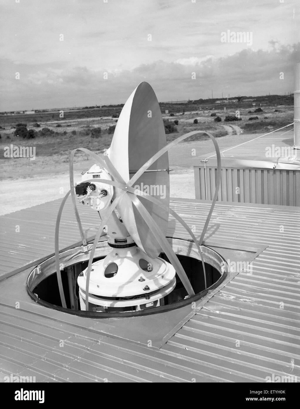 La relazione Azusa AMR dell'11 settembre 1960 fornisce ulteriori informazioni sui danni causati da un uragano. Questo documento evidenzia l'impatto della tempesta e i suoi effetti sulle aree circostanti. Foto Stock