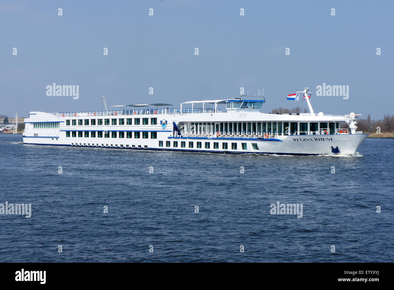 Regina Rheni - ENI 02324591, Noordzeekanaal, porto di Amsterdam, pic2 Foto Stock