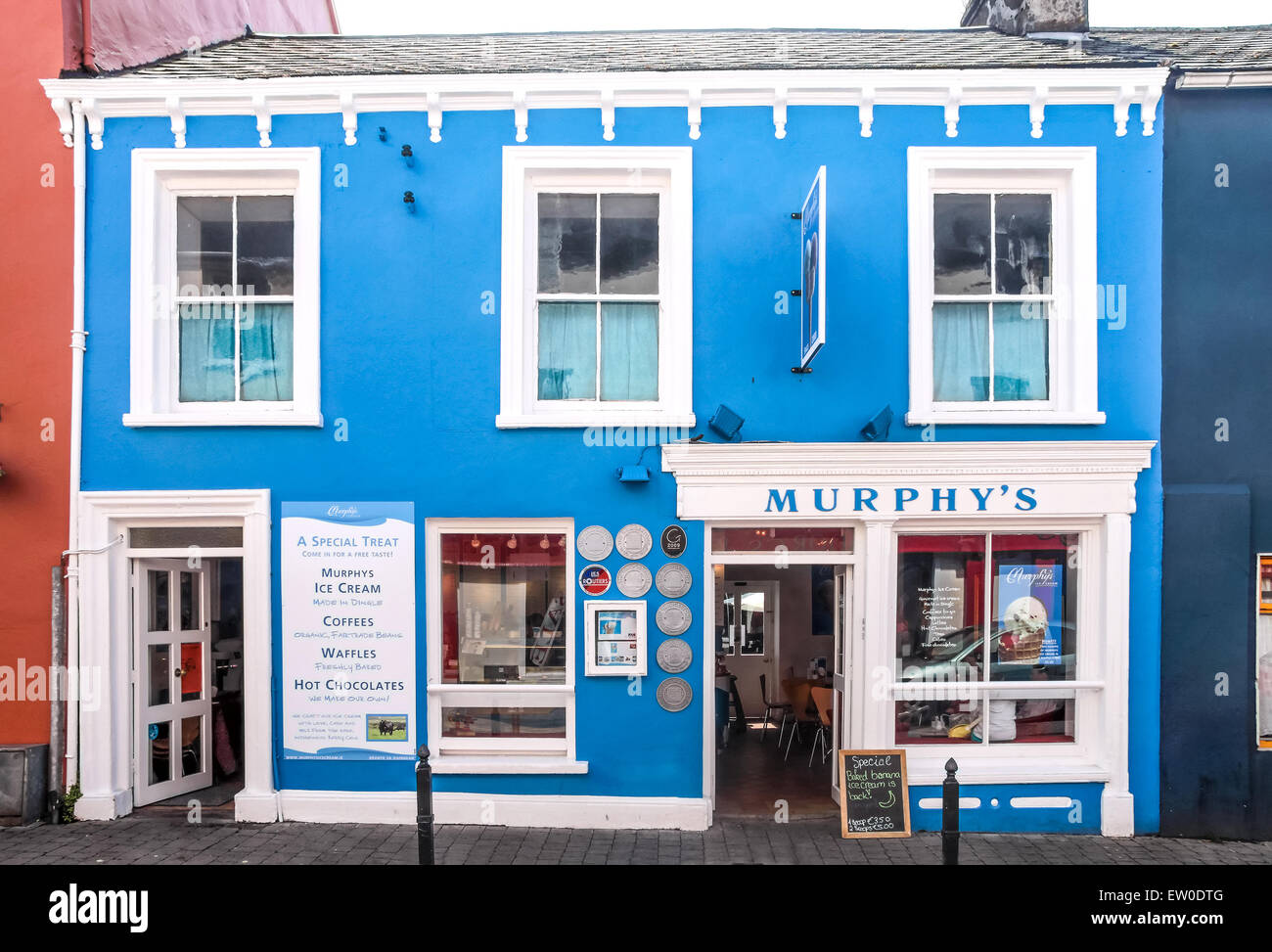 Pub colorati in Dingle, nella contea di Kerry, Irlanda Foto Stock