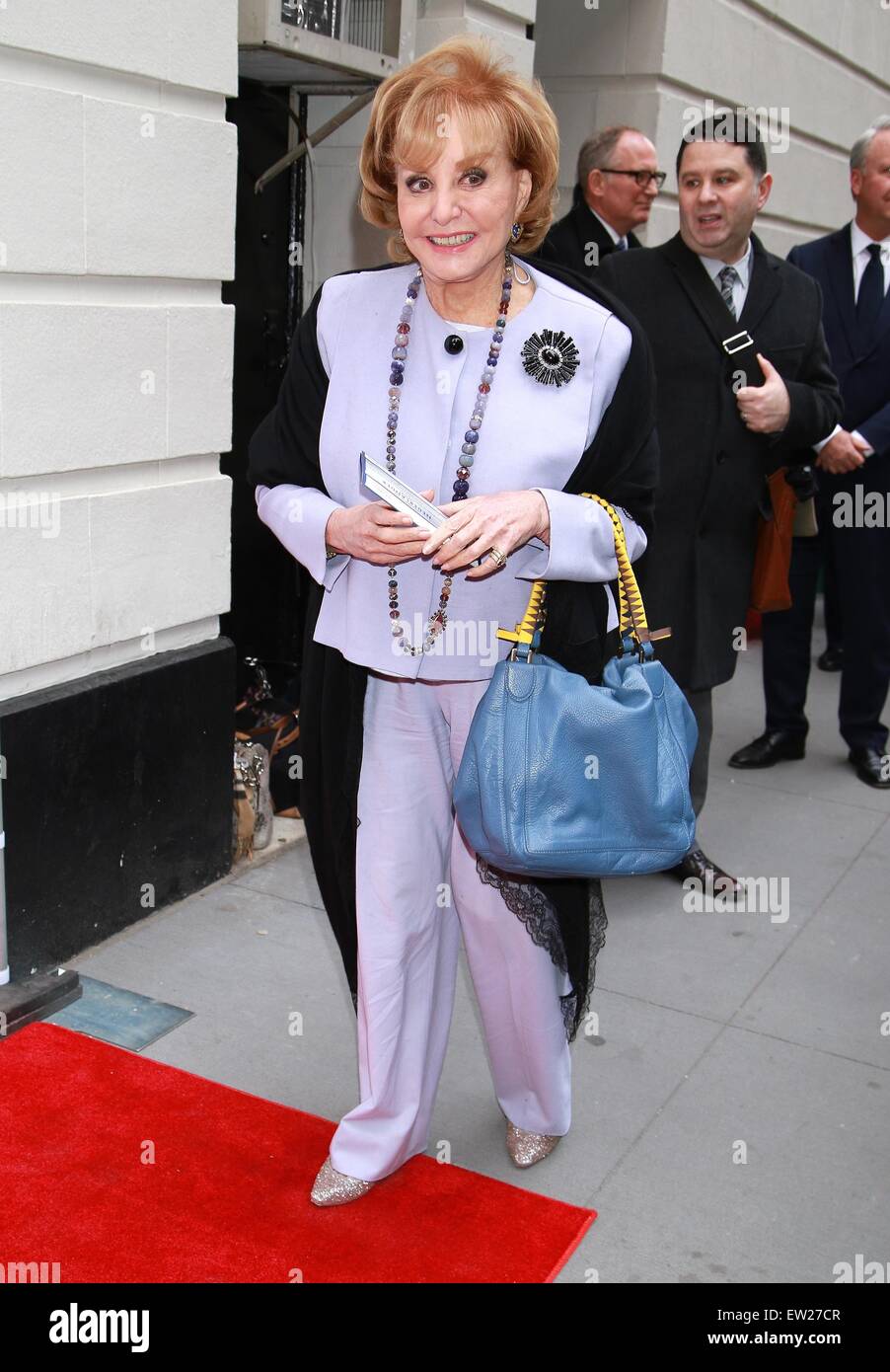 Musical di Broadway apertura notturna per Gigi al Neil Simon Theatre - Arrivi. Dotato di: Barbara Walters dove: la città di New York, New York, Stati Uniti quando: 09 Apr 2015 C Foto Stock