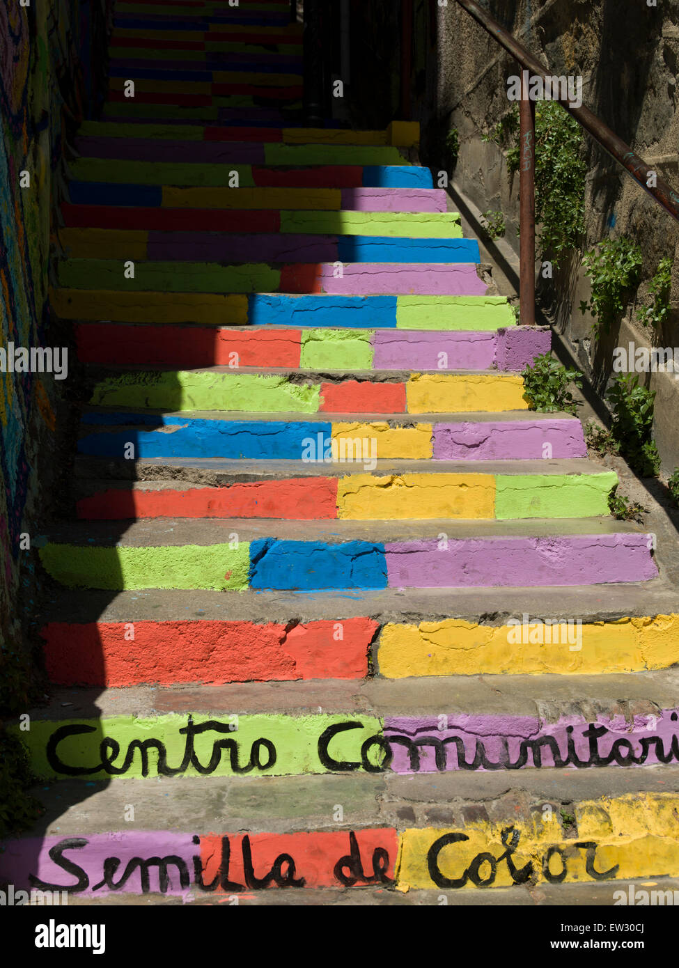 Verniciato colorato scalinata, Valparaiso, Cile Foto Stock