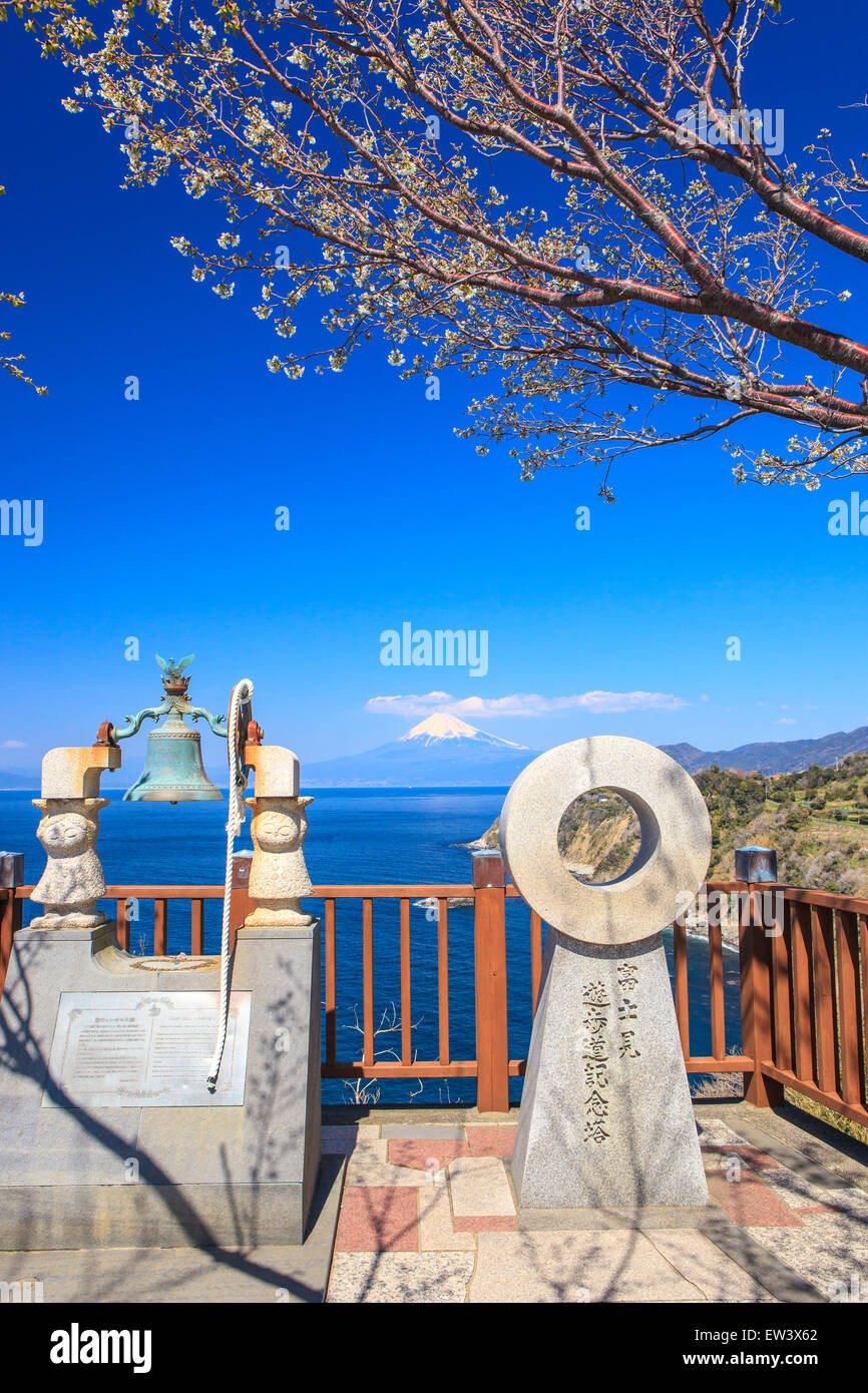 Mt. Fuji vista dall'amante di Cape, Shizuoka, Giappone Foto Stock