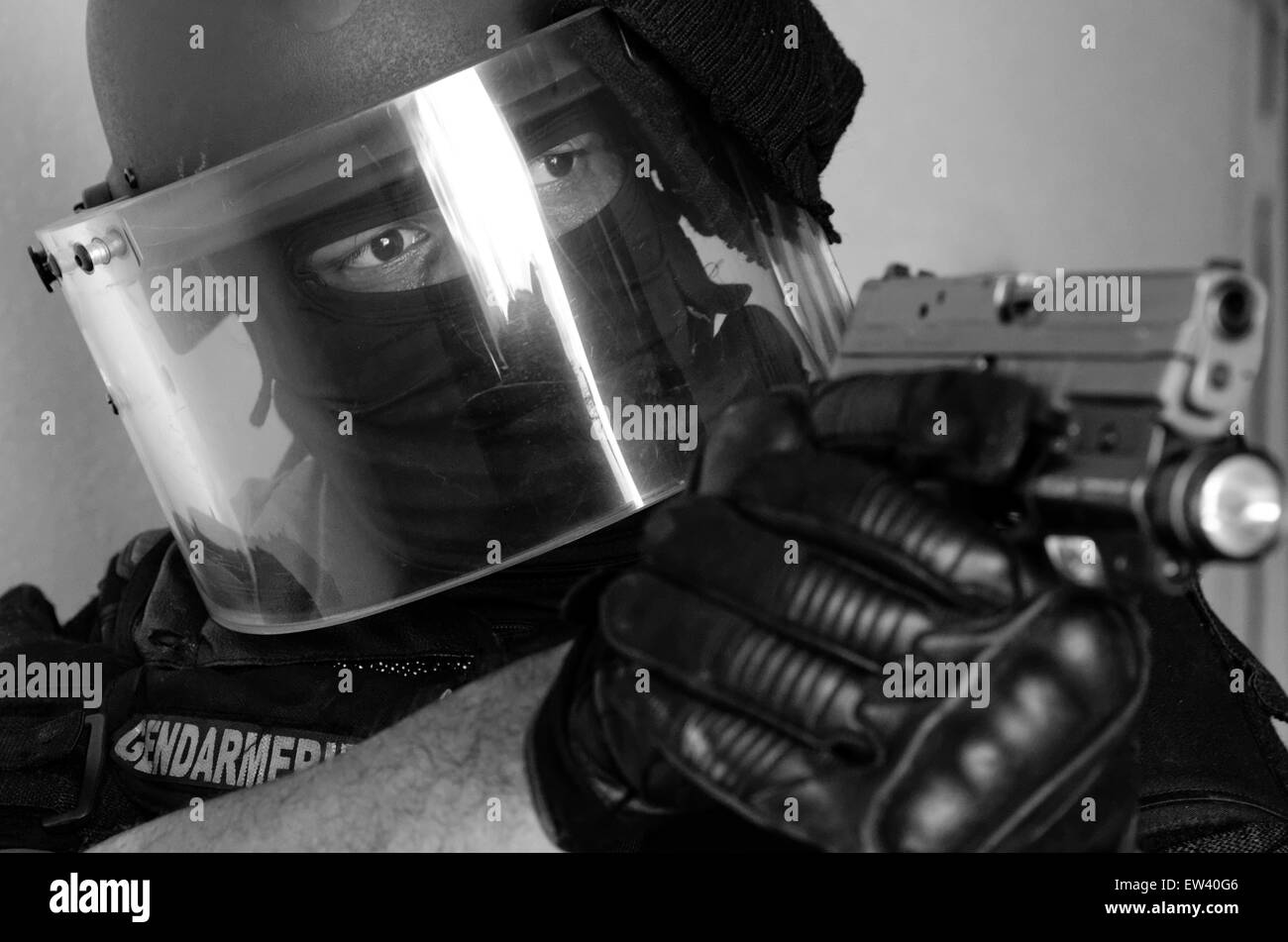 Esercizio di sparo con il gruppo di gendarmeria di squadre di intervento in isola di Reunion (emanazione del GIGN) Foto Stock