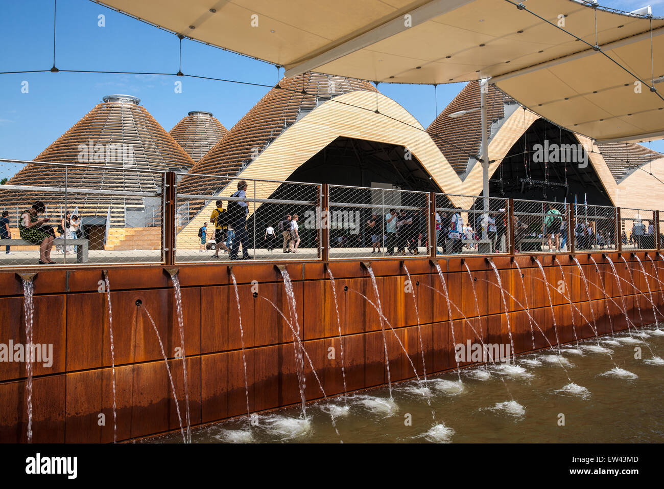 Milano Expo 2015, cibo, architettura, Pavilion, persone, struttura Foto Stock