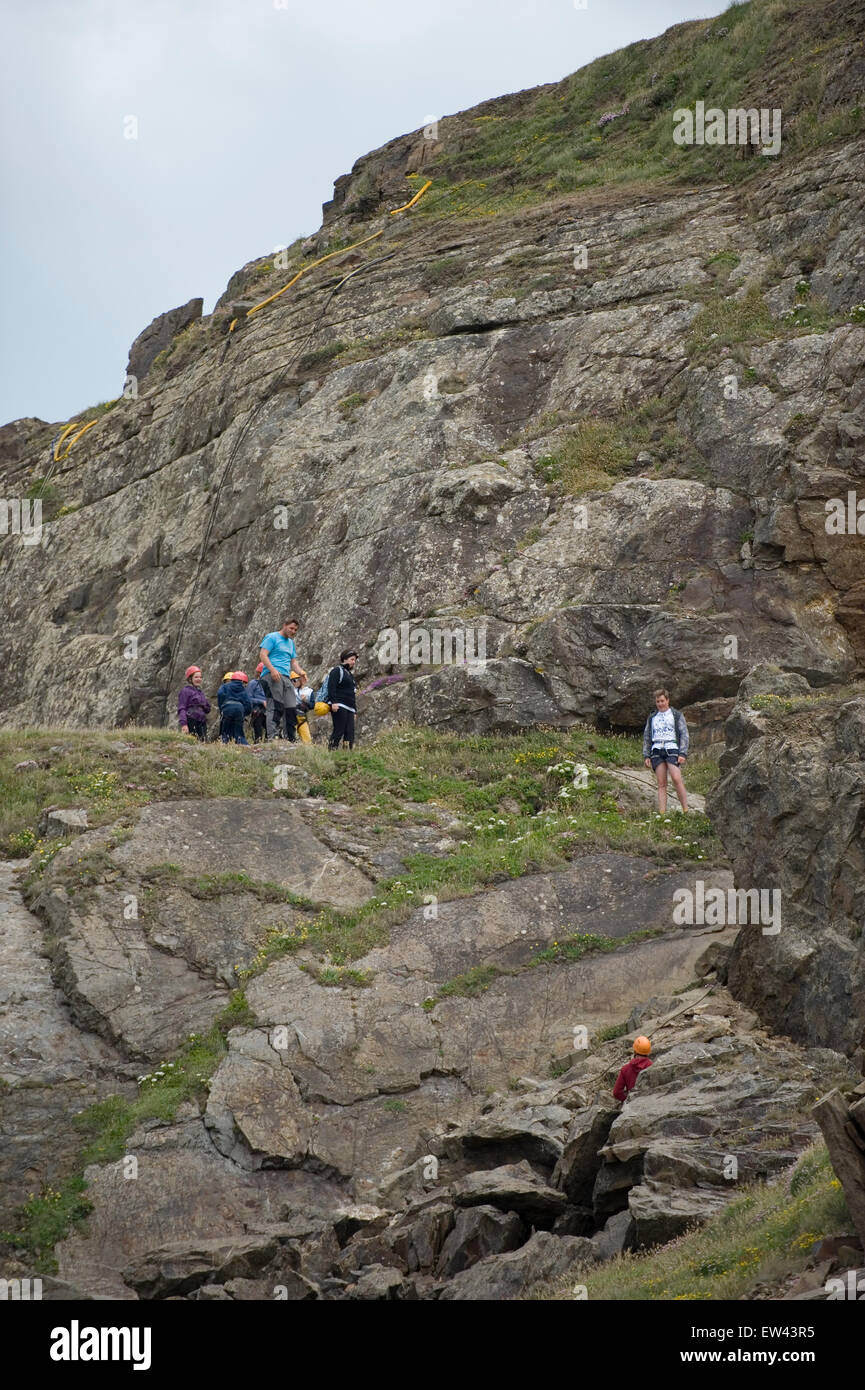 Bambini arrampicata lezione Foto Stock