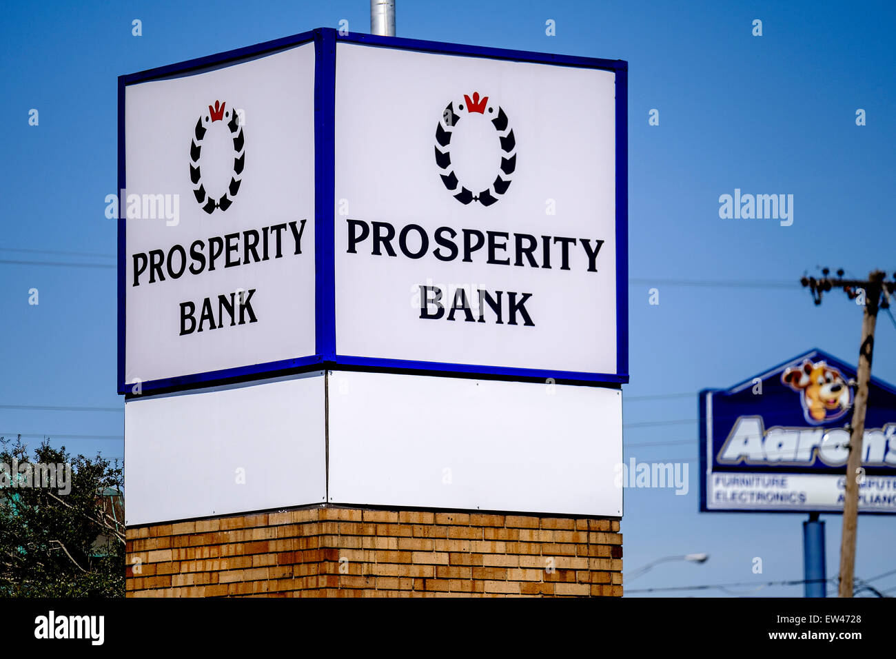 Un monumento segno pubblicità Banca di prosperità nella città di Oklahoma, Oklahoma, Stati Uniti d'America. Foto Stock